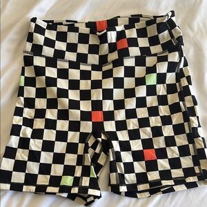 Fabletics Anywhere 6” Shorts